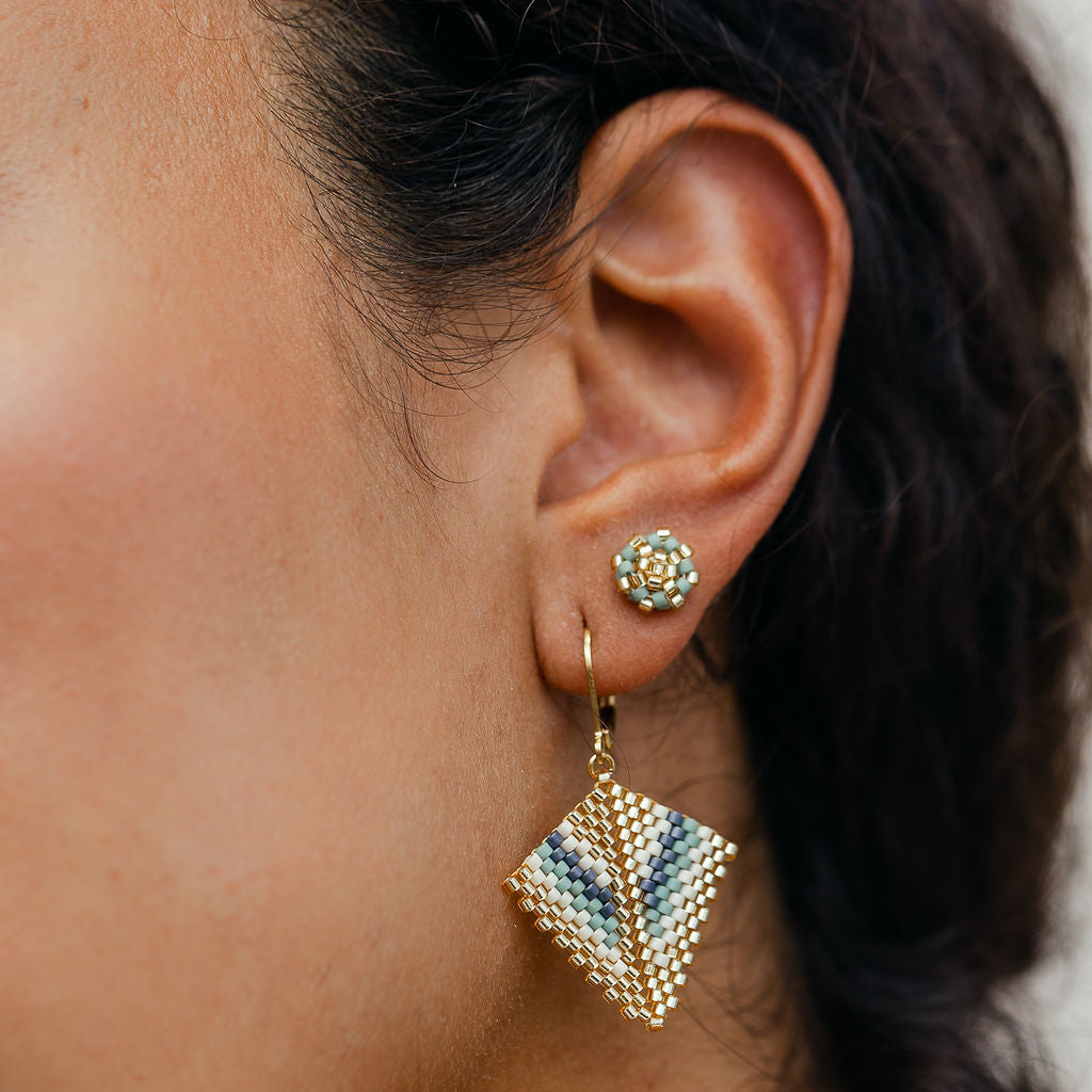 Aretes Ruanas