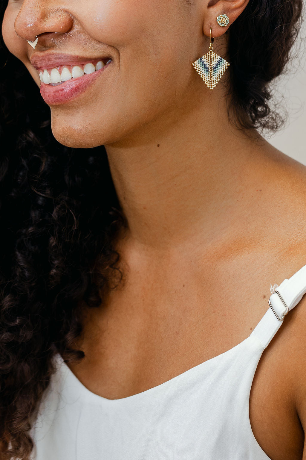 Aretes Ruanas